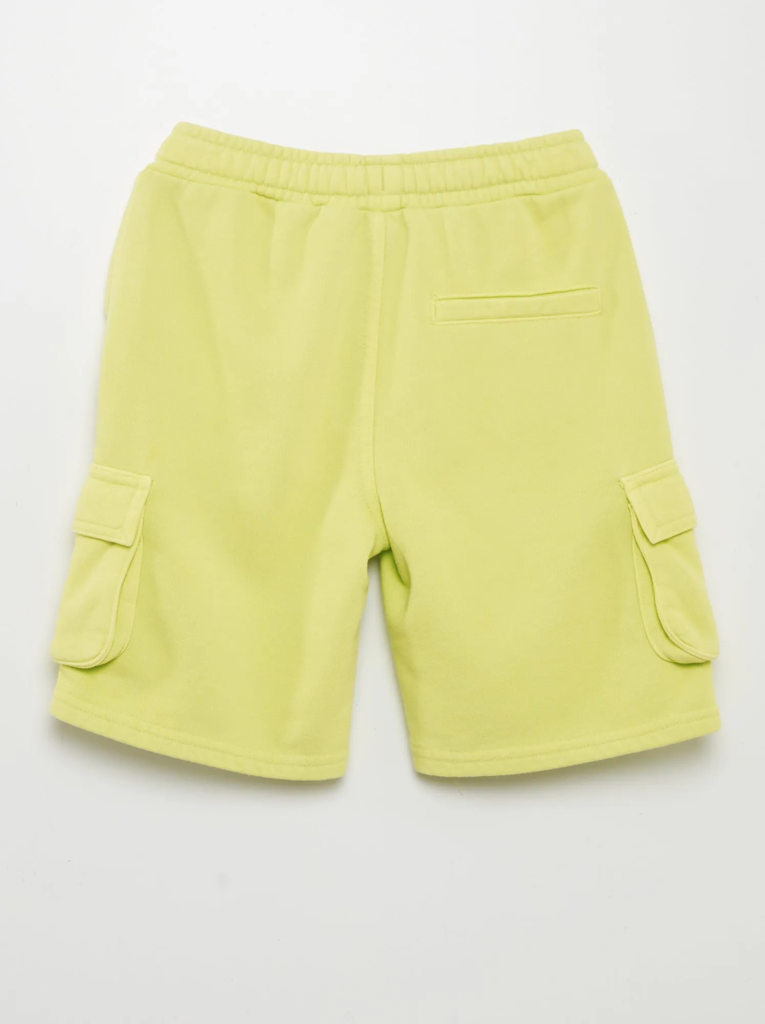 Bermuda con tasche laterali - VERDE