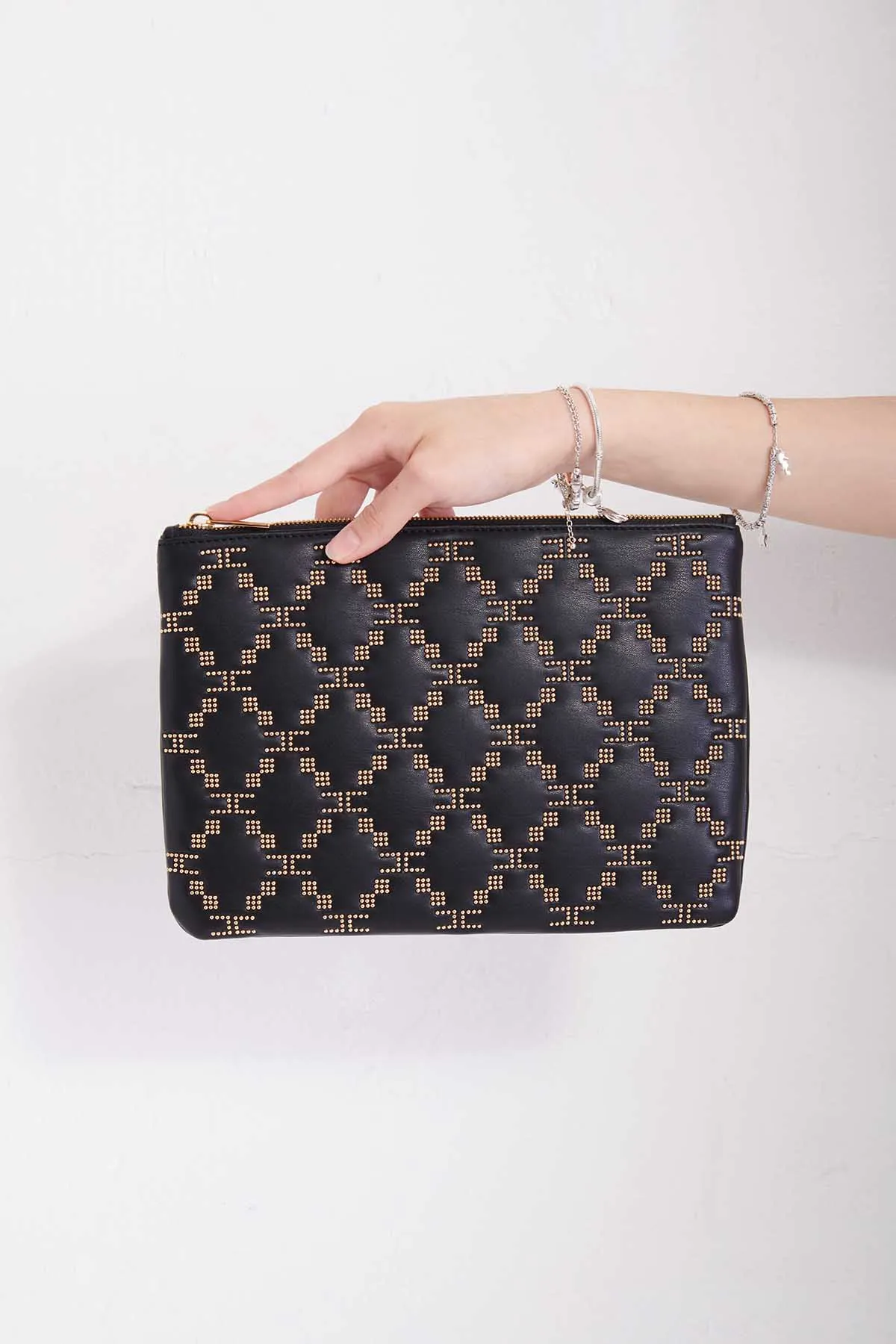 ELISABETTA FRANCHI Pouch grande con microborchie