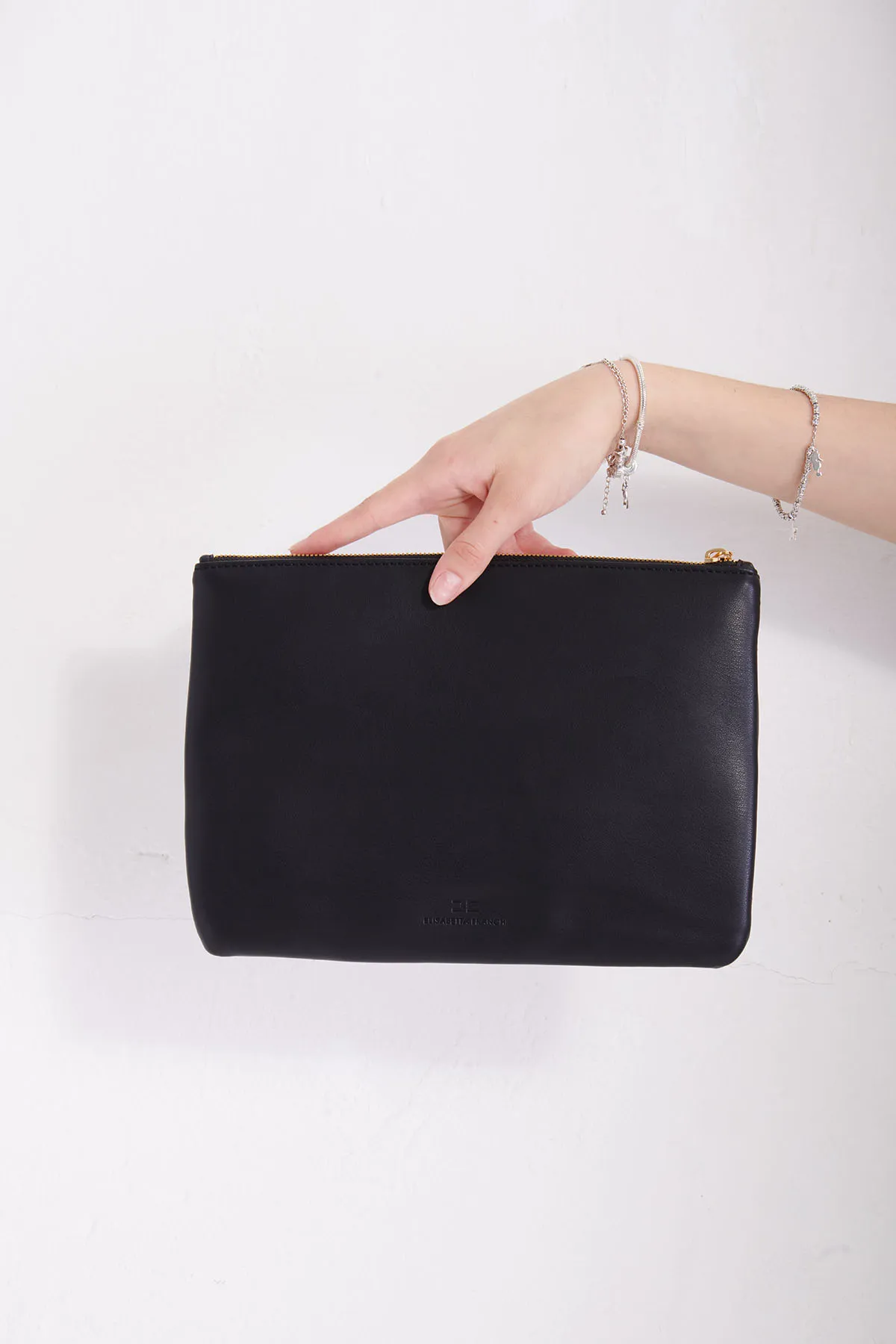 ELISABETTA FRANCHI Pouch grande con microborchie