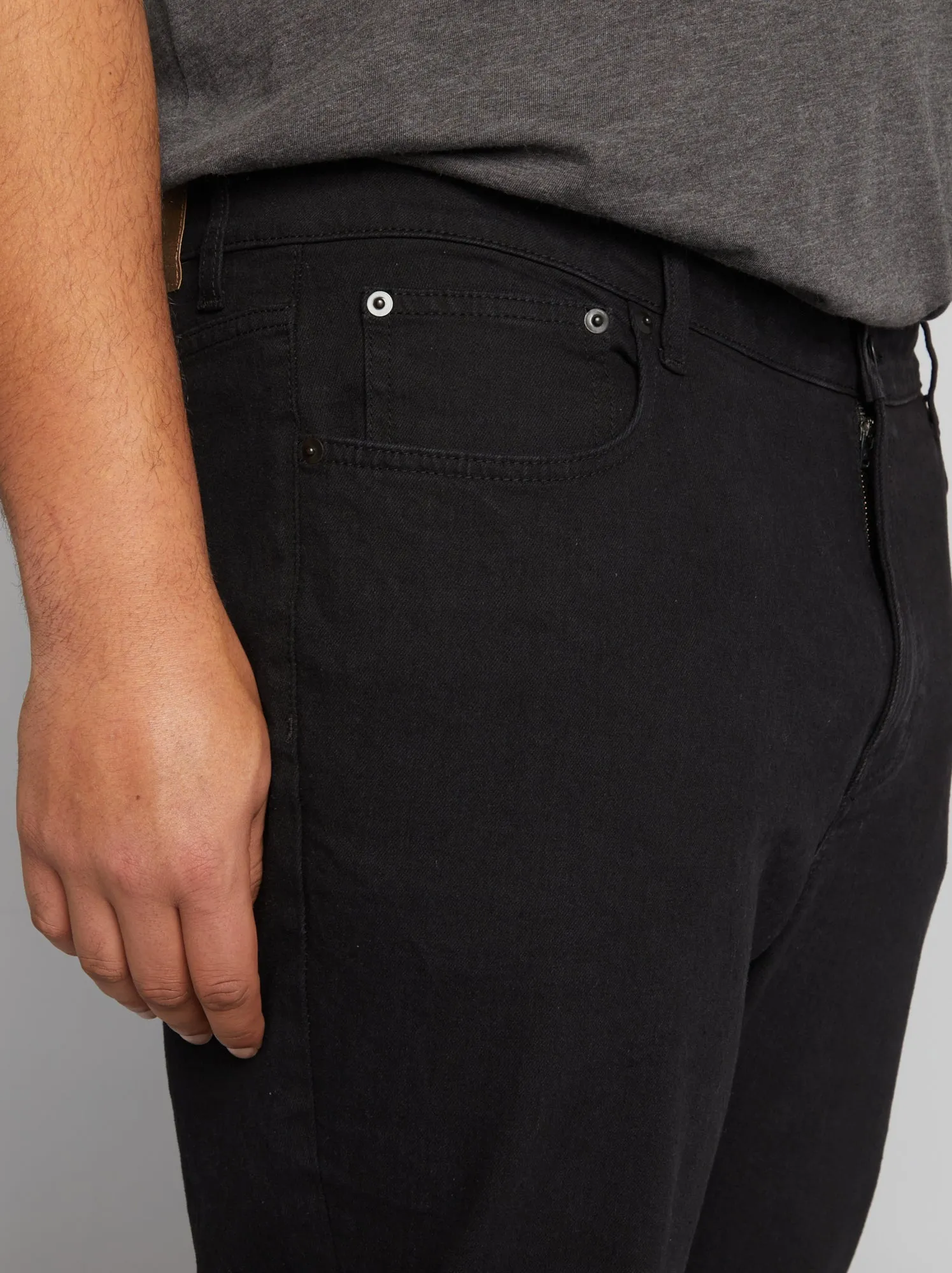 Jeans dritti con 5 tasche - L32 - NERO