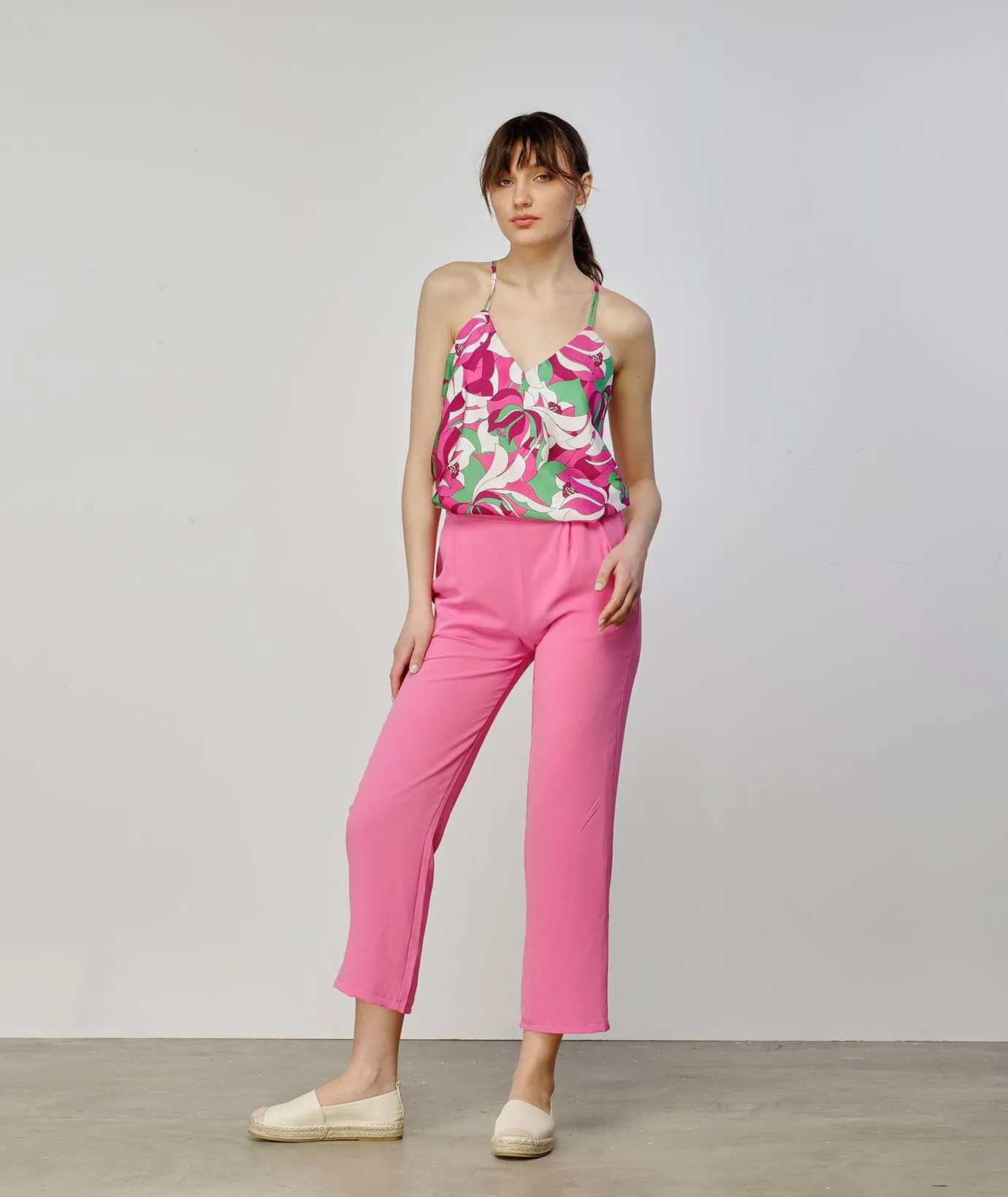 Pantaloni rosa con tasche