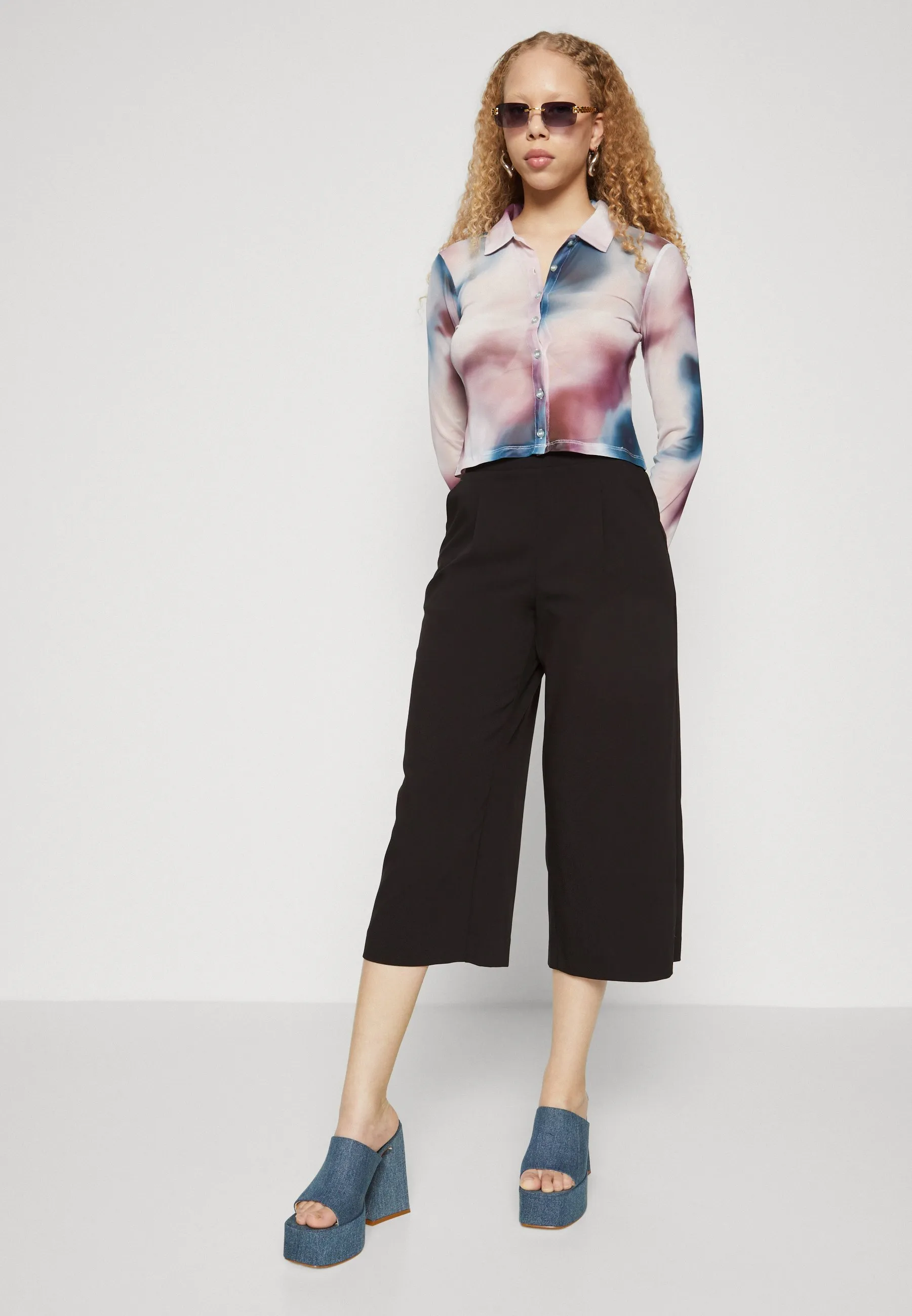 VMANDREA CULOTTE - Shorts